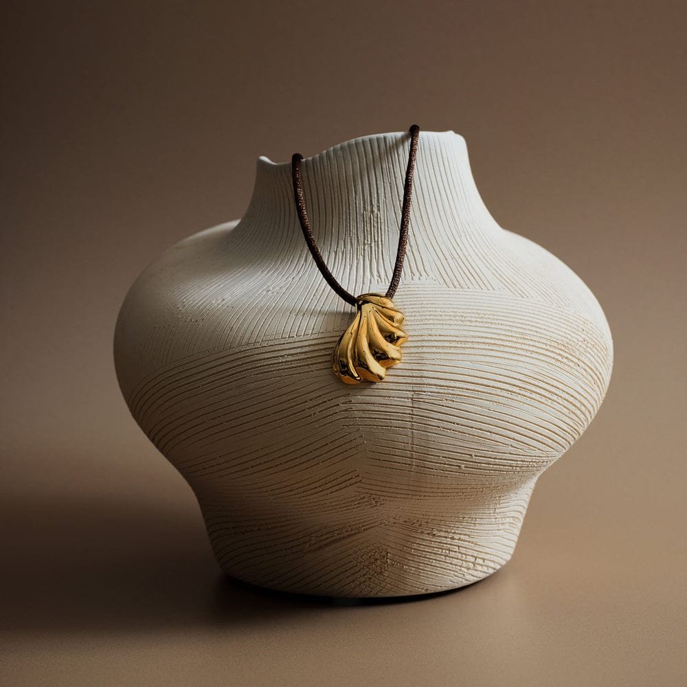 LUXE Shell Pendant Cord Necklace - Image 5