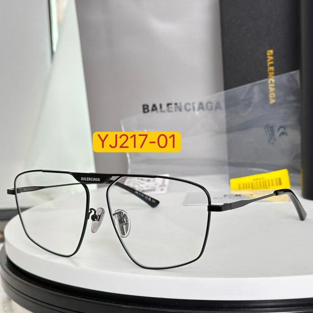 משקפי שמש BALENCIAGA