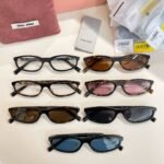 MIU MIU SMU A06 Sunglasses - Image 3