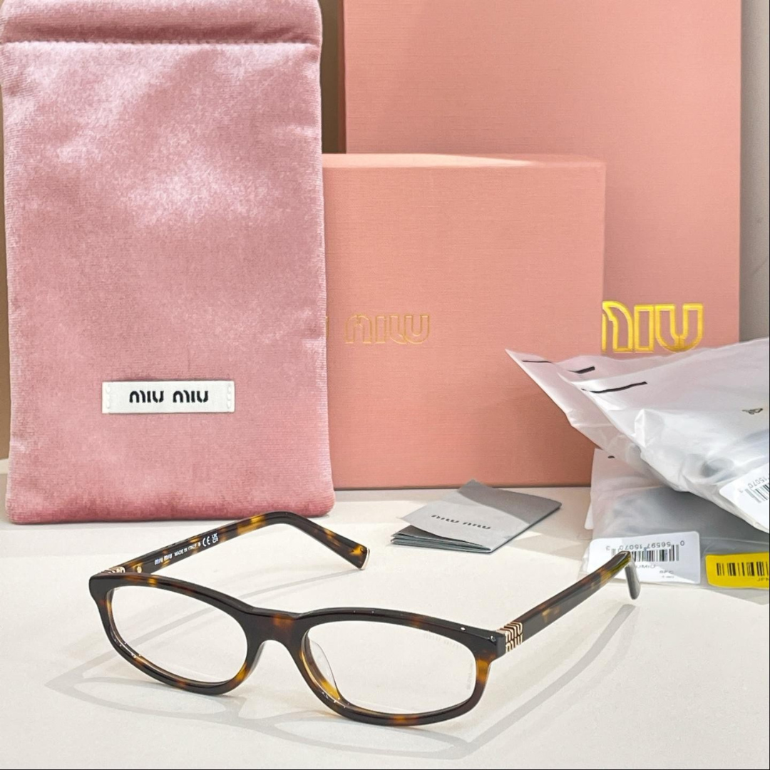 MIU MIU SMU A06 Sunglasses