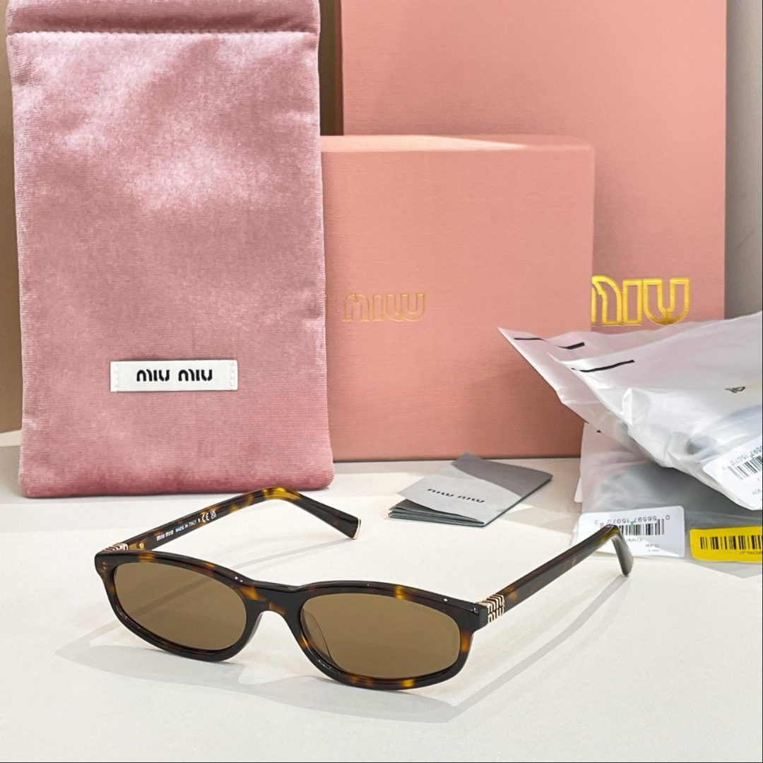 MIU MIU SMU A06 Sunglasses