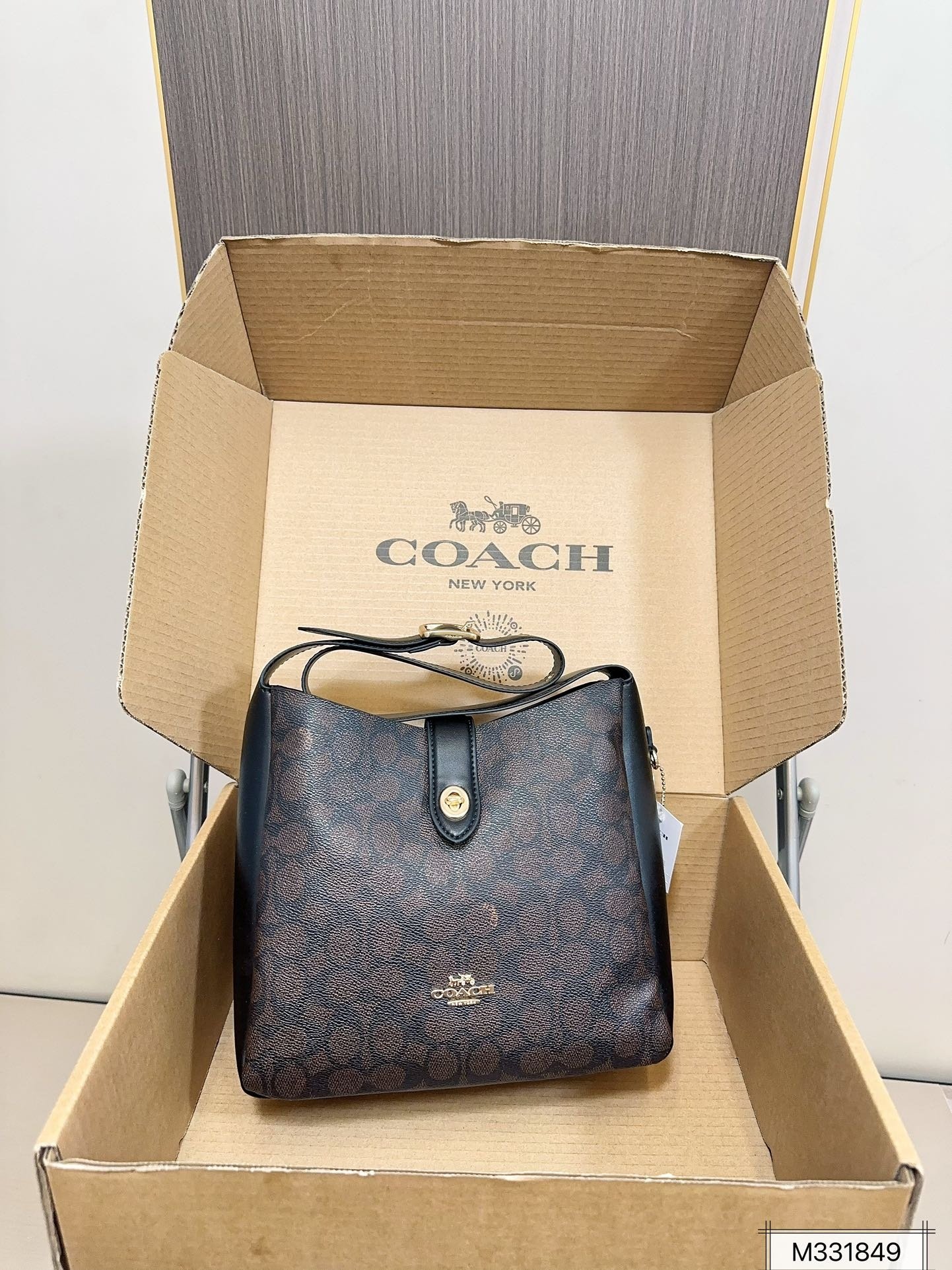 COACH PS3075