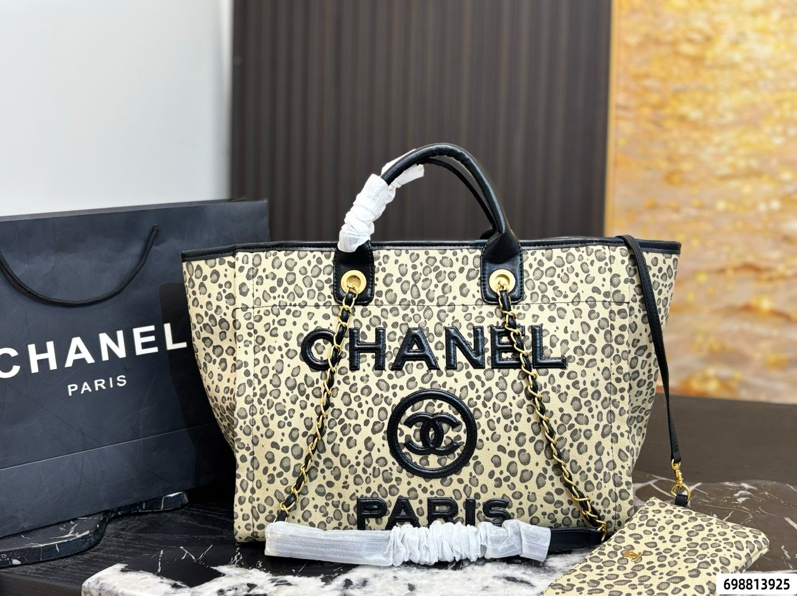 תיק Tote CHANEL