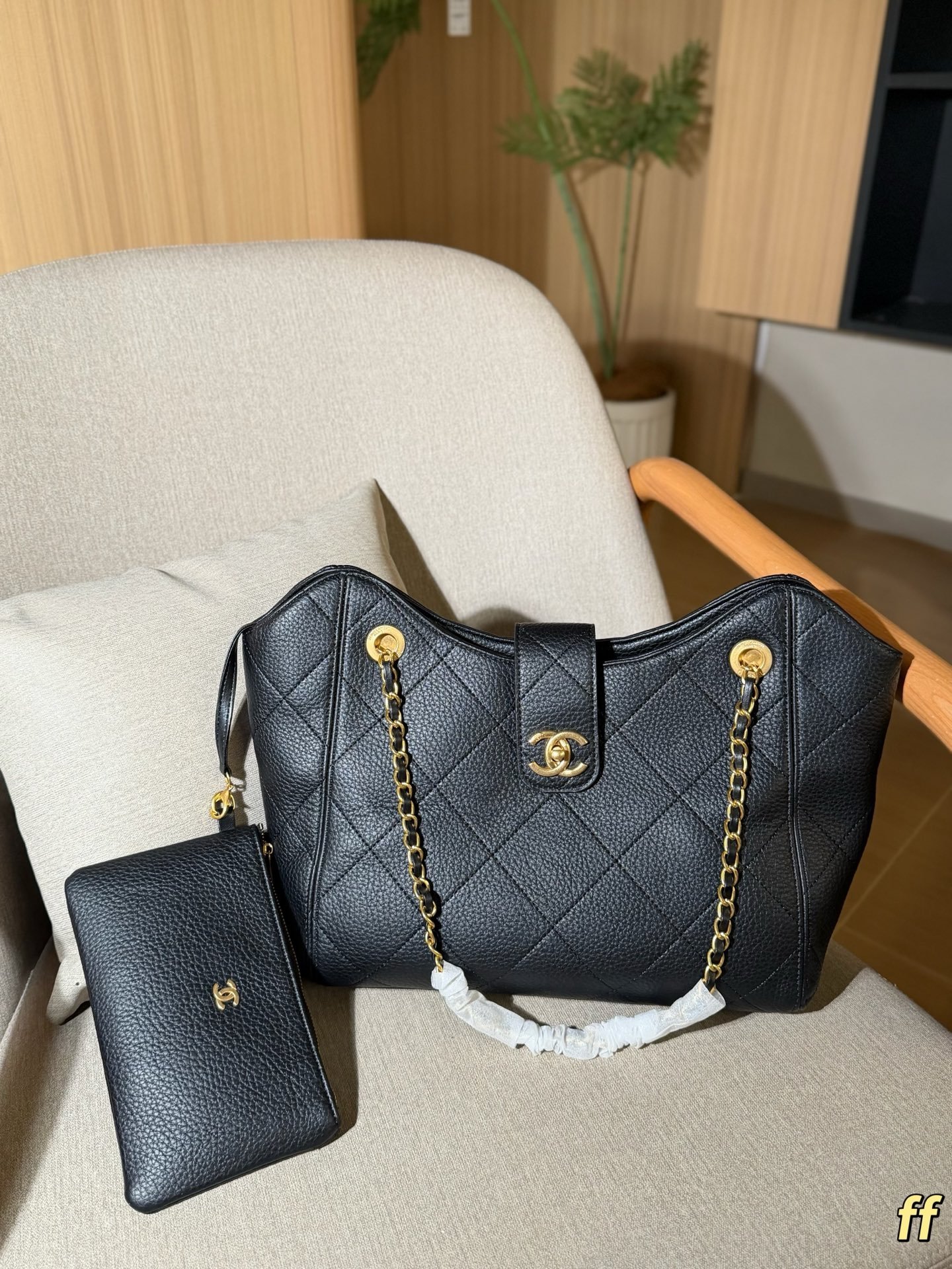 תיק Tote CHANEL