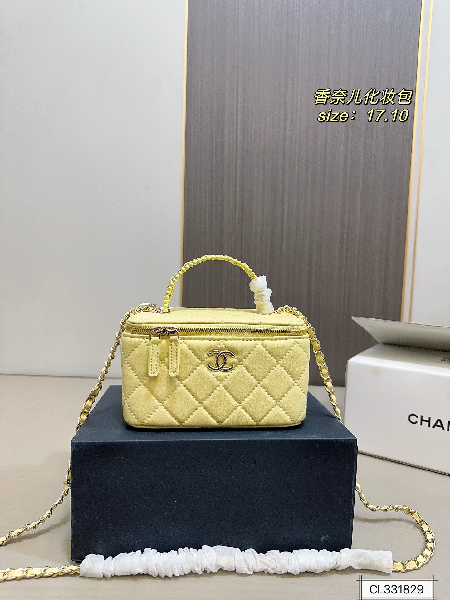 תיק CHANEL