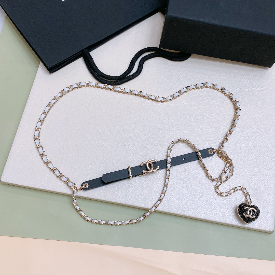 חגורה CHANEL