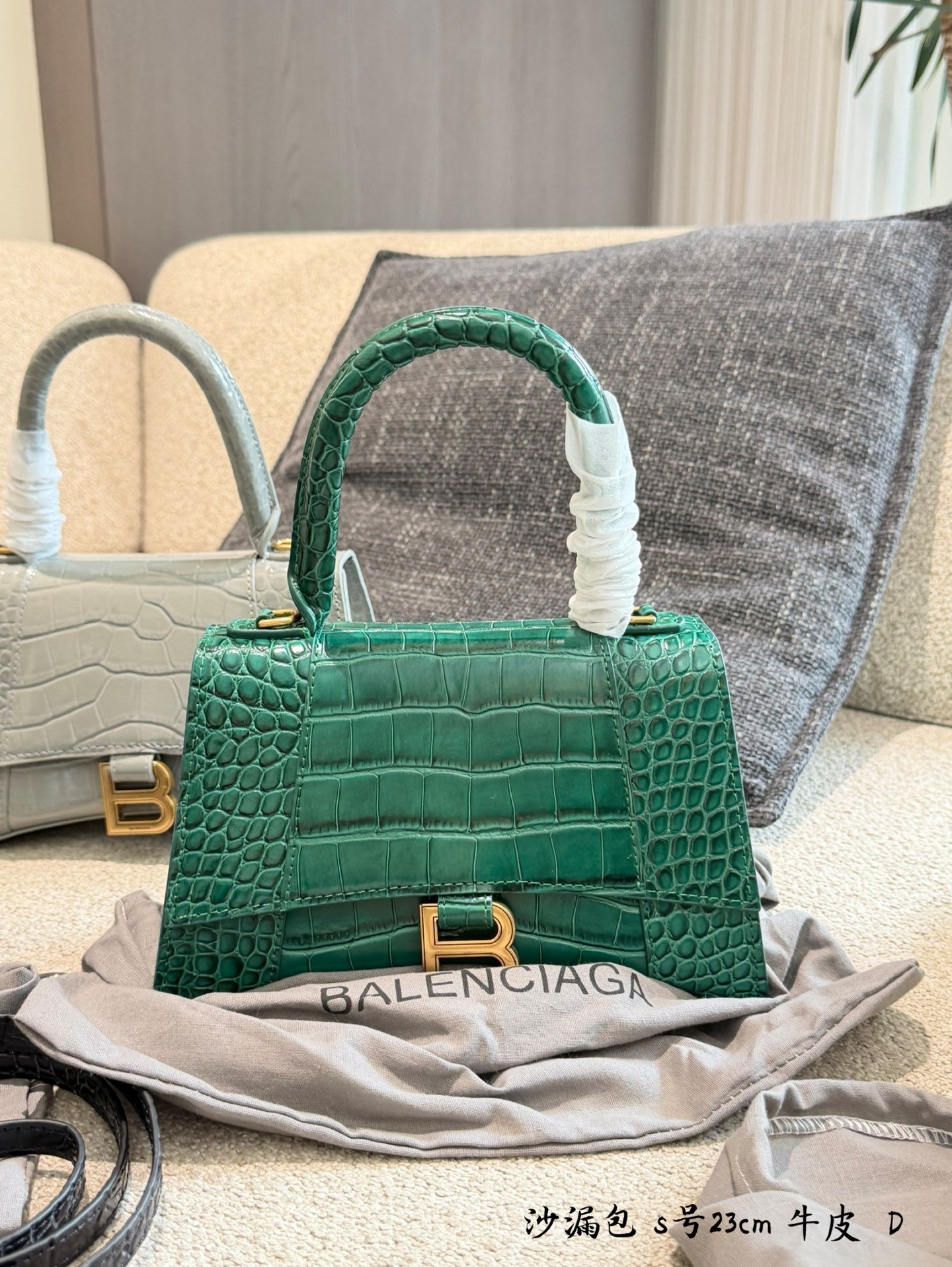 תיק BALENCIAGA Hourglass