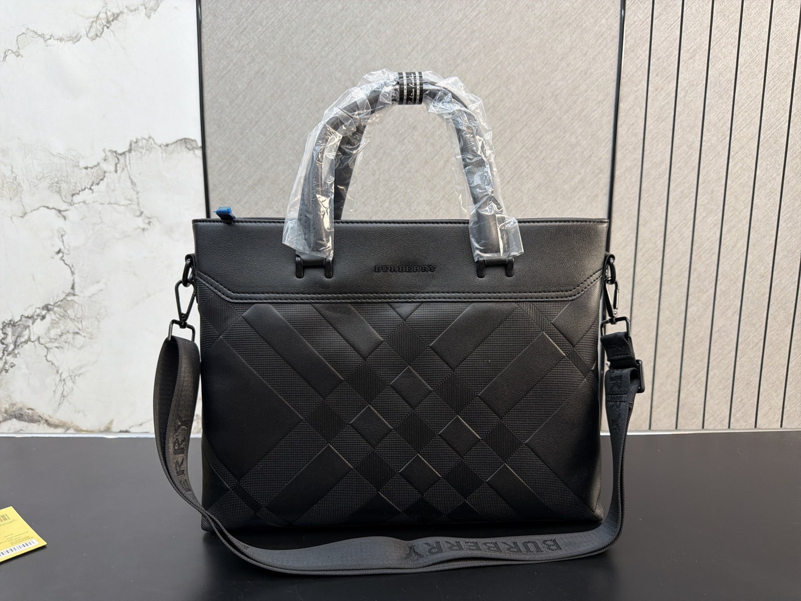 i1787563331548_8081_0_1 תיק עסקים BURBERRY - Image 1